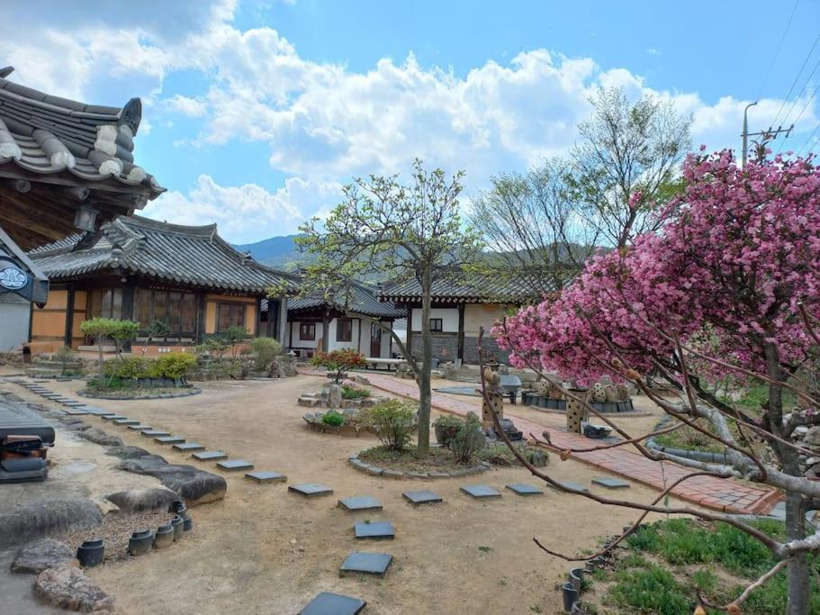 Yasun Gallery 慶州市 エクステリア 写真
